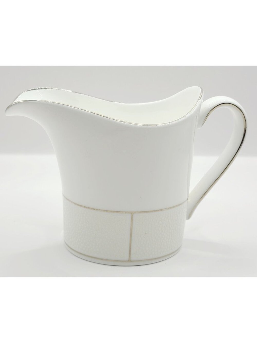 Wedgwood Shagreen Fine Bone China Creamer White Textured Design Platinum NWT